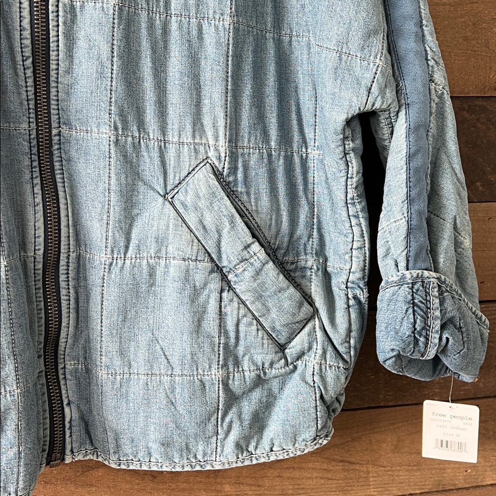 NWT Free People Women's Dolman Quilted Denim Jacket in Cali Indigo Size Medium - Picture 4 of 8